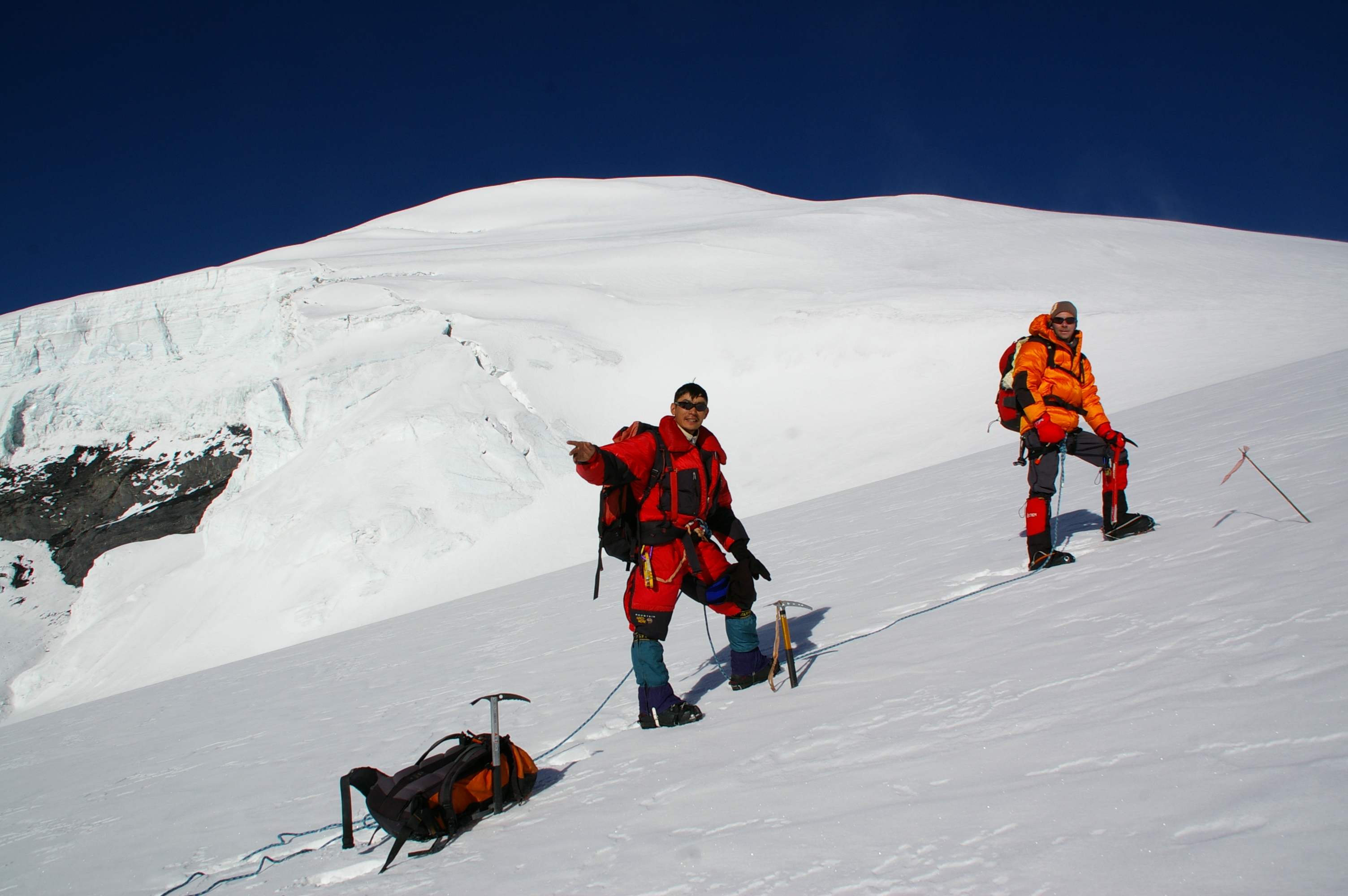 Saribung Peak Climbing